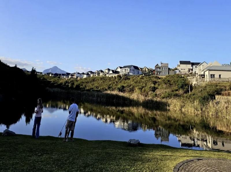 2 Bedroom Property for Sale in Blue Mountain Village Western Cape